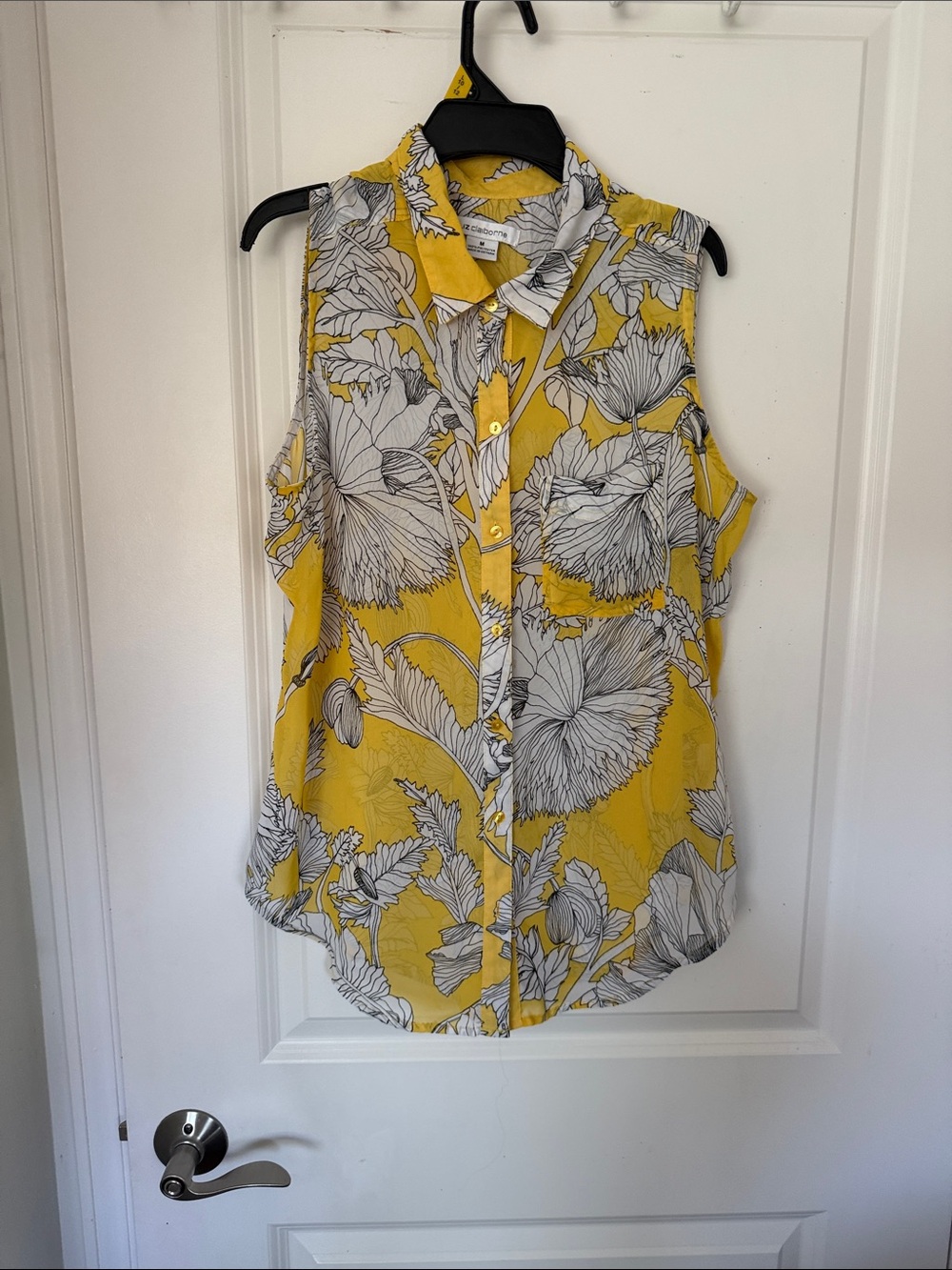 Liz Claiborne Yellow and White Floral Sleeveless Button-Front Camisole